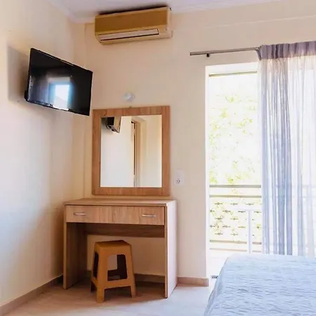Ninos Aparthotel Agios Georgios (Corfu)